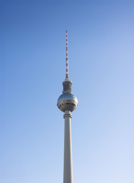 Wieża Telewizyjna w Berlinie - zdjęcie stockowe